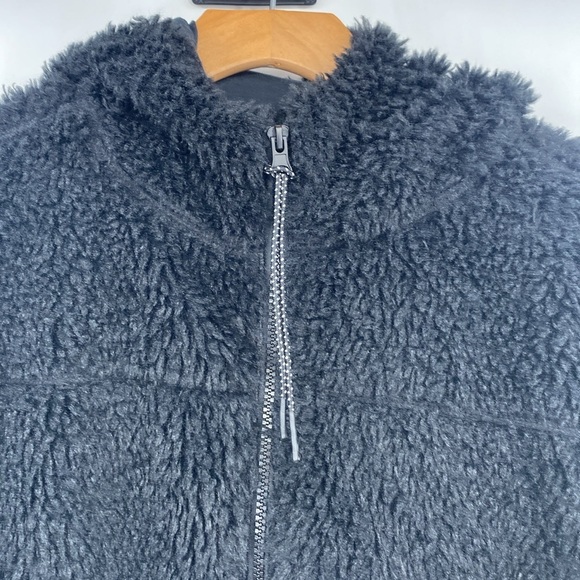 BDG Urban Outfitters Teddy Coat Jacket Women Small Black Zip Up Cropped Fuzzy - Picture 2 of 10